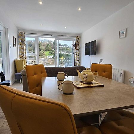 Pet Friendly Sea View Villa Millendreath Looe Kültér fotó